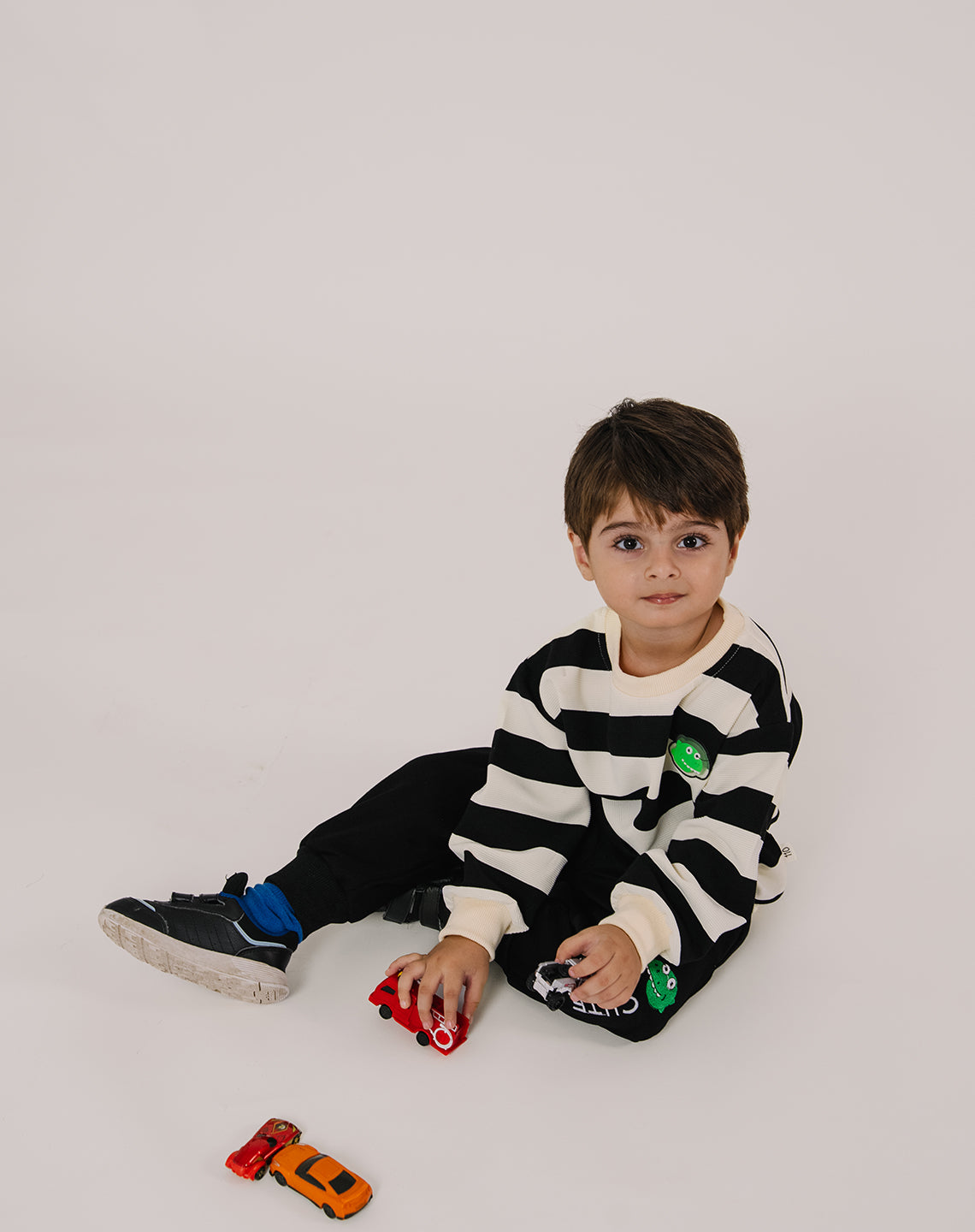 Dino Print Joggers with Striped Sweatshirt